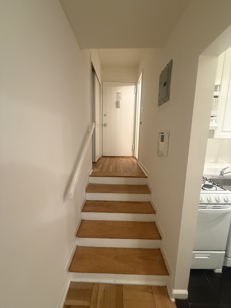 191 East 76th Street - Photo 7