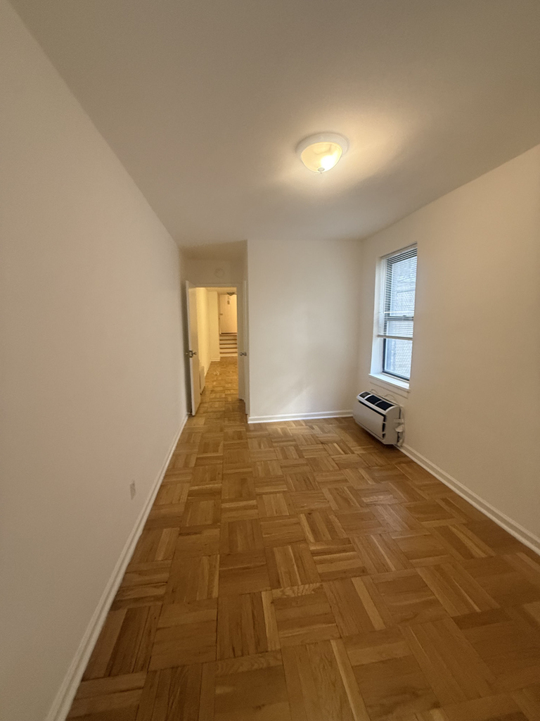 191 East 76th Street - Photo 5