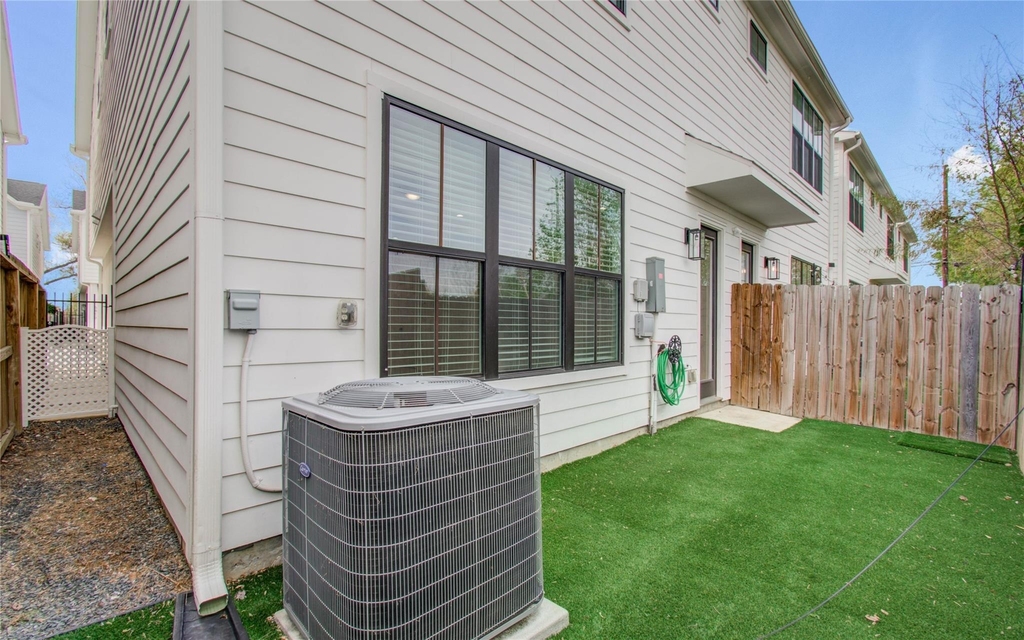 6420 Highland Pine Lane - Photo 31