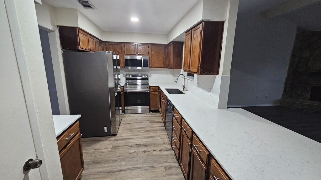 10303 Old Towne Lane - Photo 7