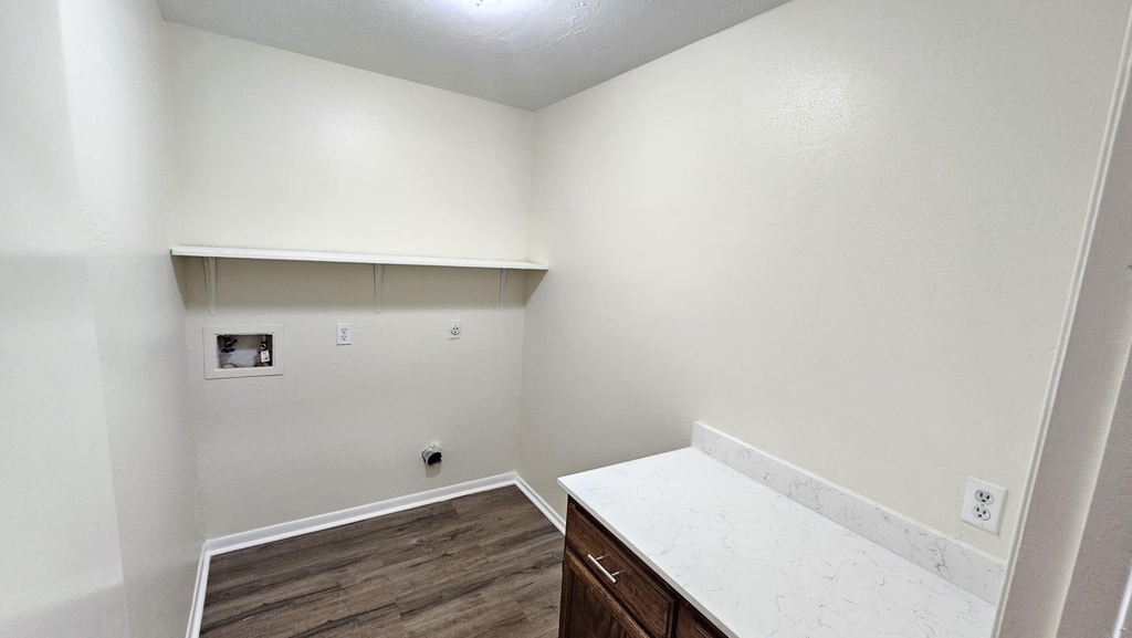 10303 Old Towne Lane - Photo 5