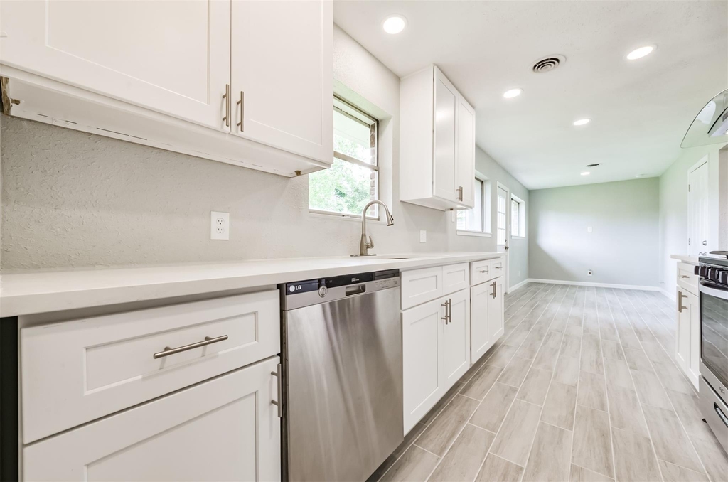 9631 Bundy Lane - Photo 3