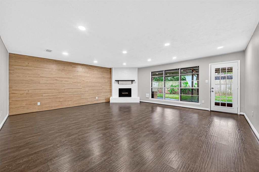 21043 Northern Colony Ct - Photo 6