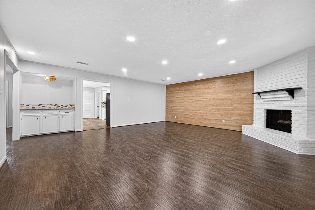 21043 Northern Colony Ct - Photo 5