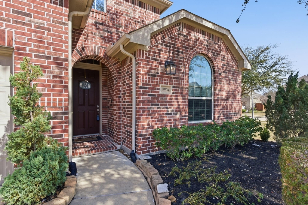 17014 Wellinghoff Court - Photo 4