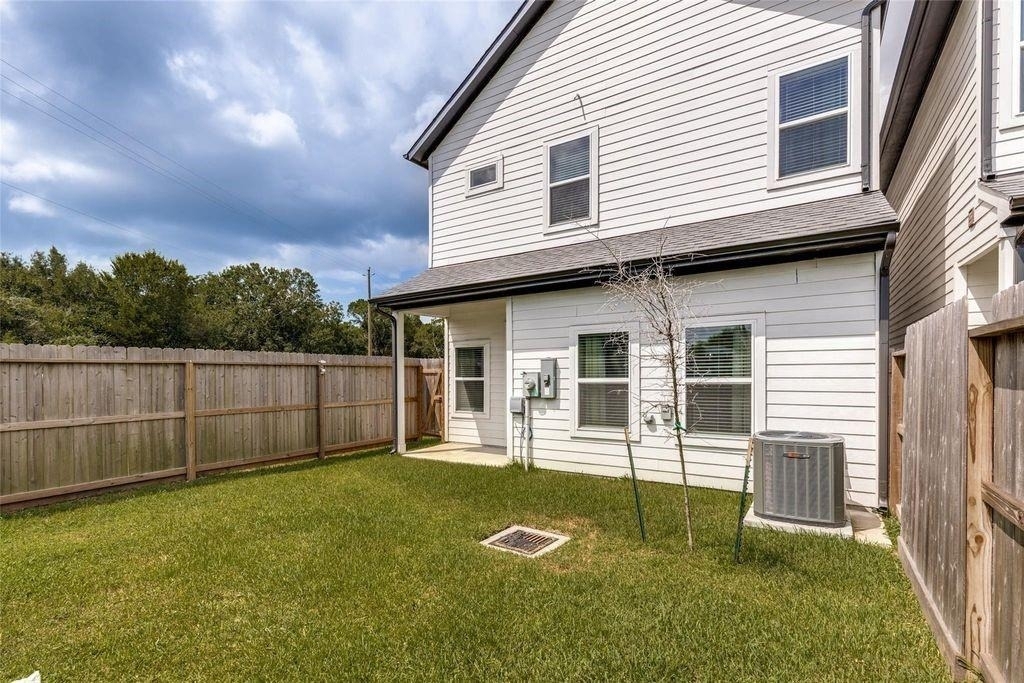 13131 Perennial Springs Drive - Photo 15