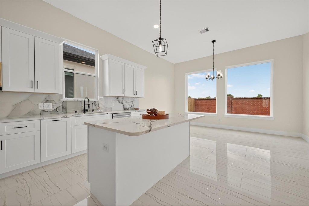 2226 Syrian Street - Photo 15