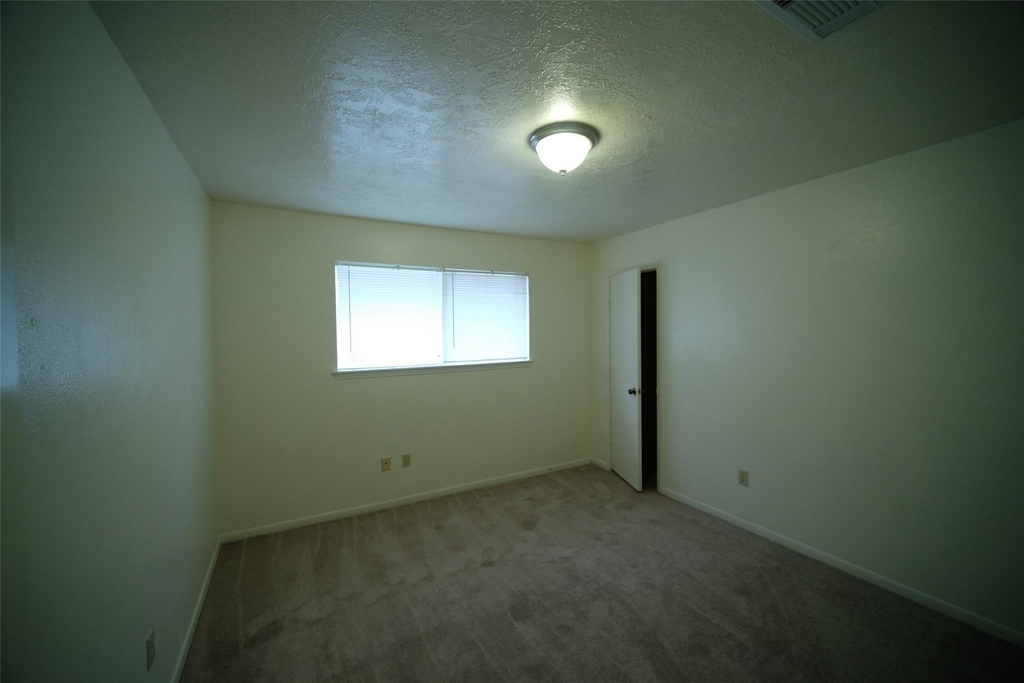 12403 Bexley Drive - Photo 10
