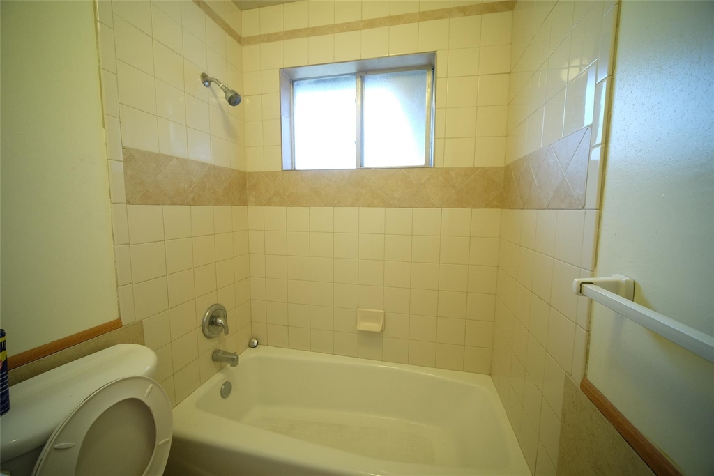 12403 Bexley Drive - Photo 9
