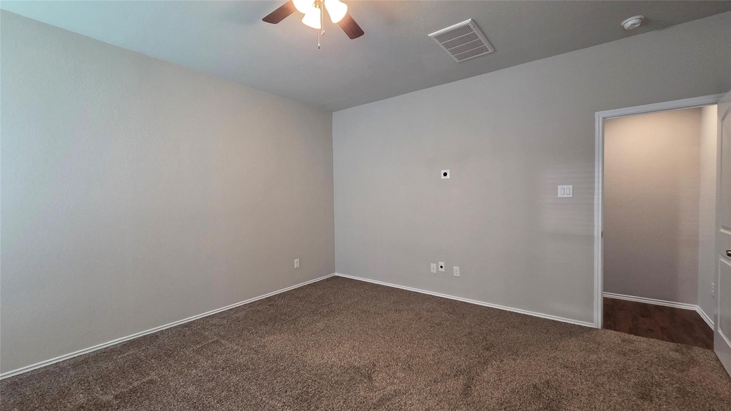 14097 Lake Crescent Drive - Photo 9