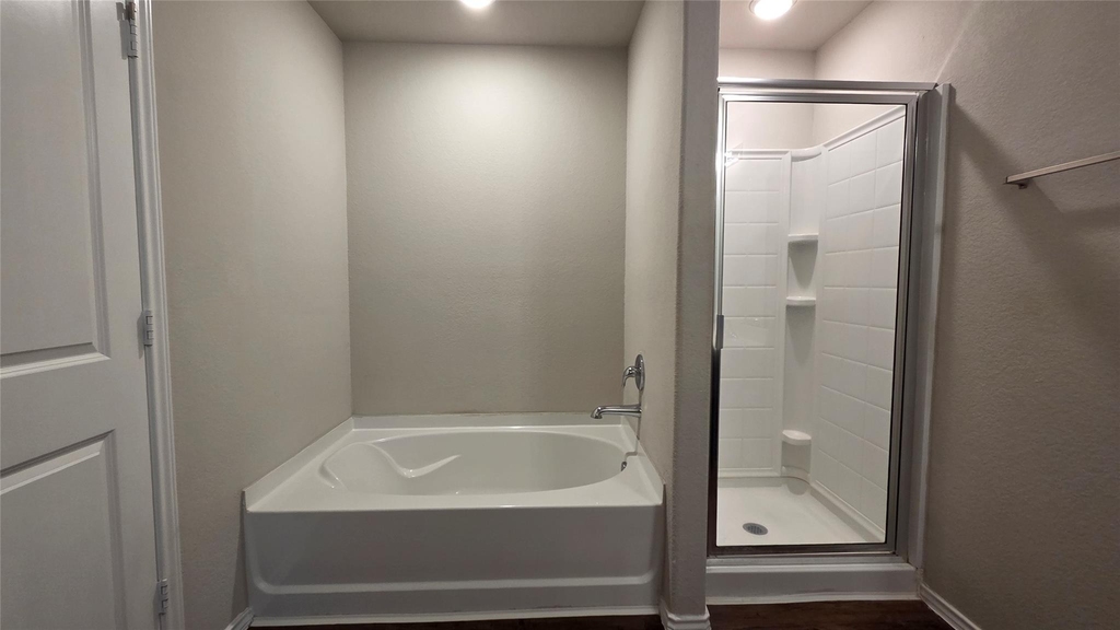 14097 Lake Crescent Drive - Photo 11