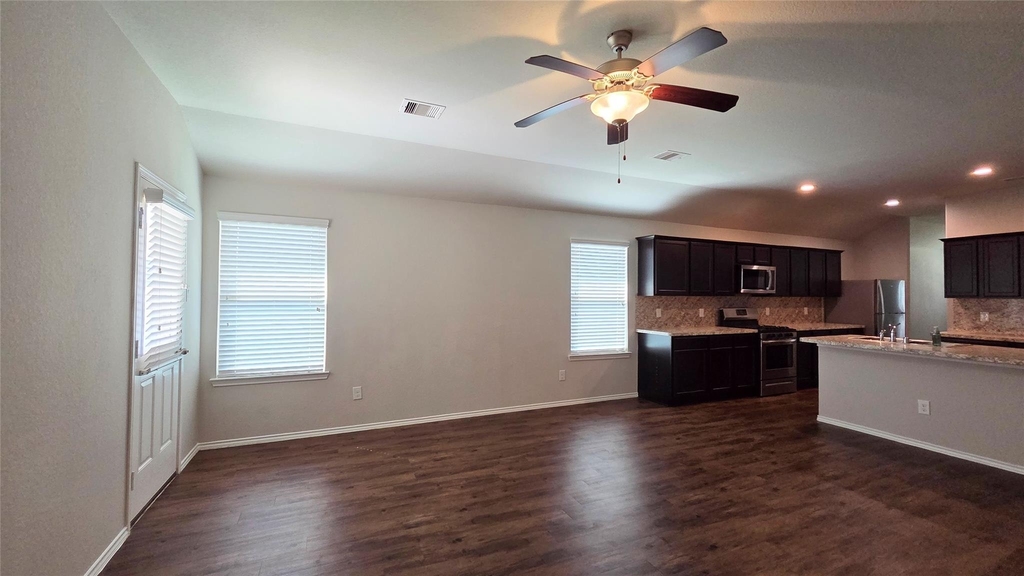 14097 Lake Crescent Drive - Photo 6