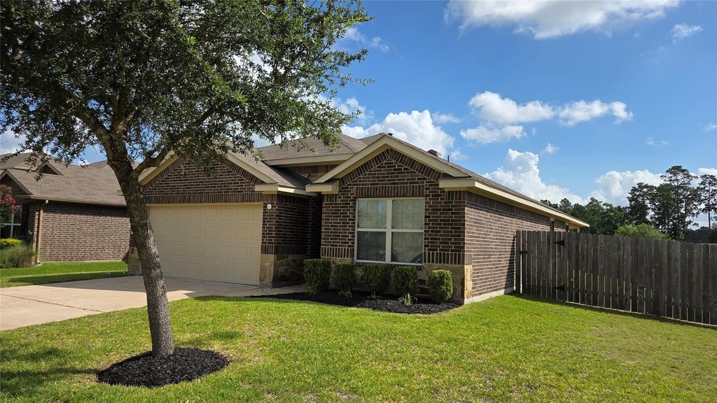 14097 Lake Crescent Drive - Photo 1