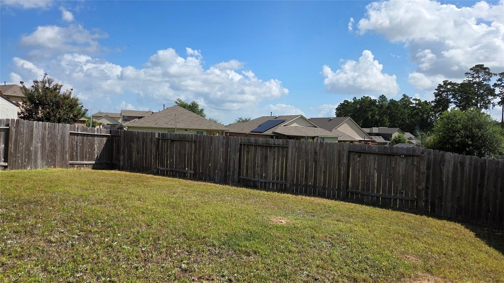 14097 Lake Crescent Drive - Photo 13