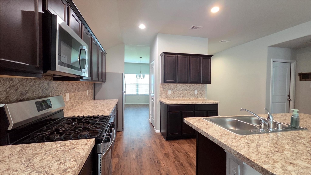 14097 Lake Crescent Drive - Photo 4