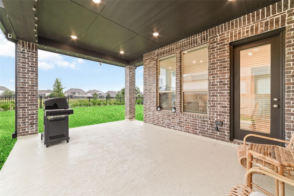 24711 Hibiscus Garden Way - Photo 43