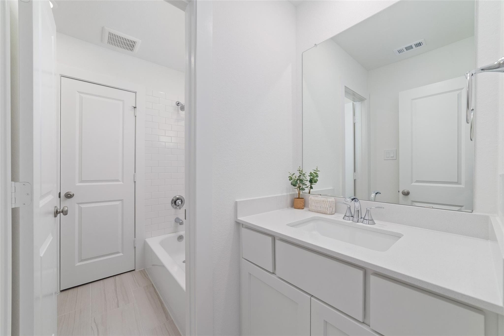 24711 Hibiscus Garden Way - Photo 39