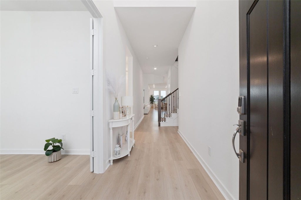 24711 Hibiscus Garden Way - Photo 5