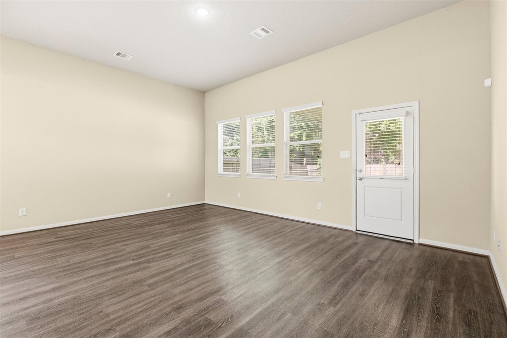 6131 Carpenters Cove Lane - Photo 11