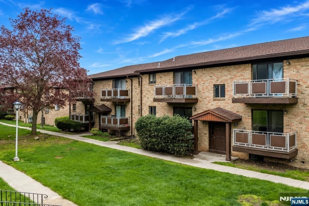 103 Bellgrove - Photo 1