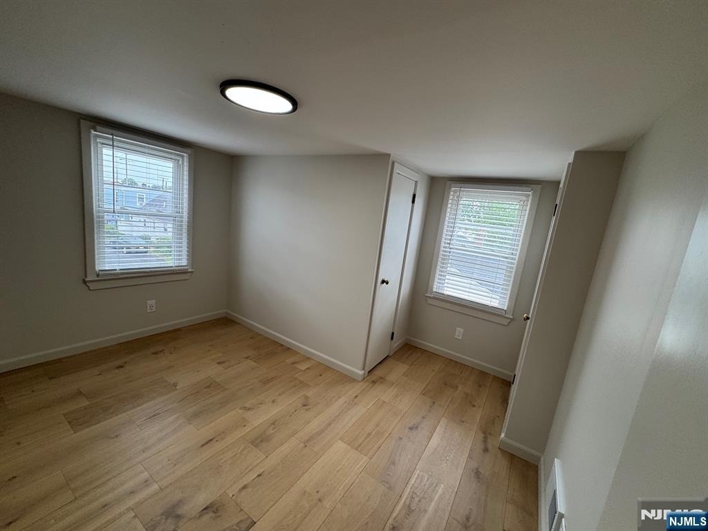 179-181 Leonard - Photo 3