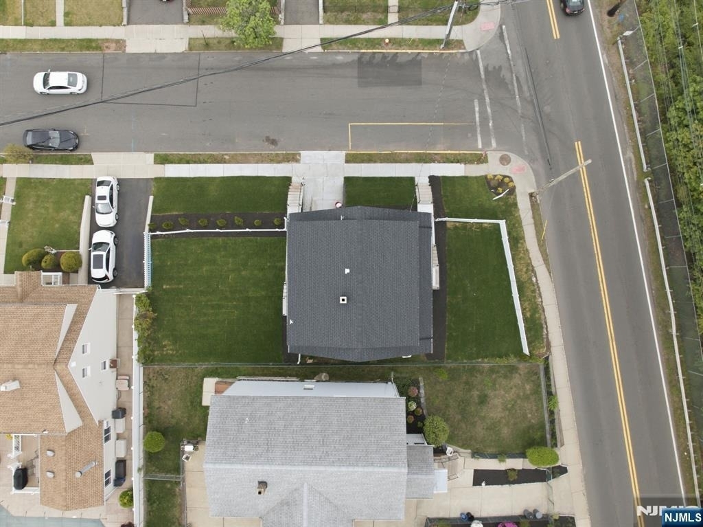 551 Schuyler - Photo 15