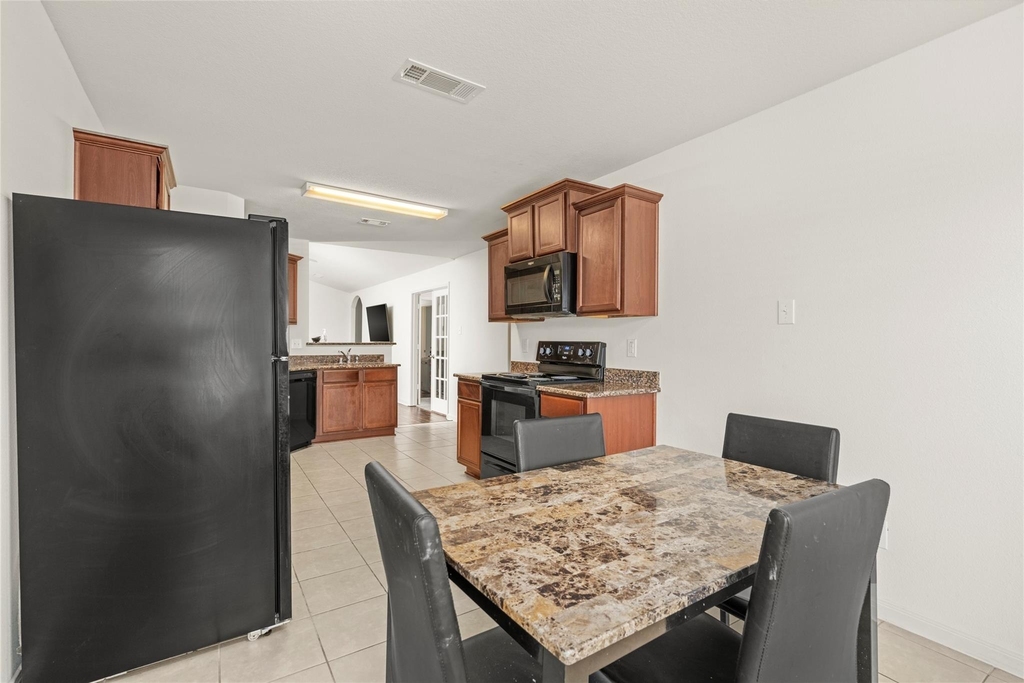 9719 Montana Sapphire Lane - Photo 19