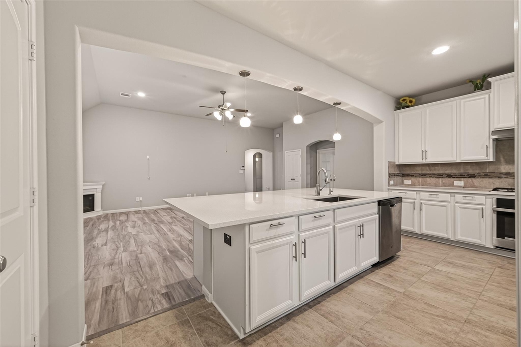 20427 Alpine Meadow Place - Photo 16