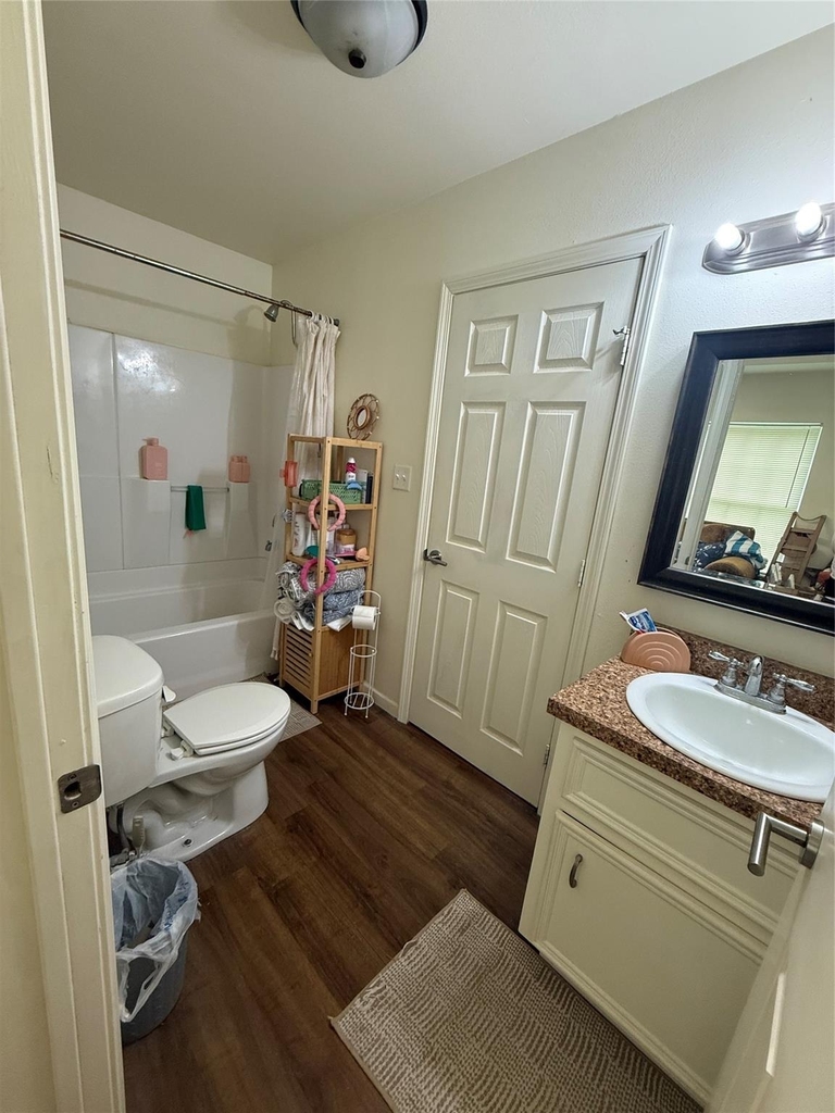 1011 10th Street - Photo 11