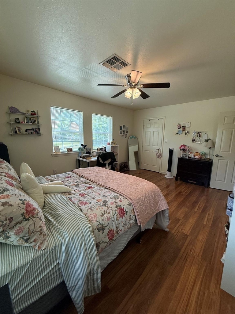 1011 10th Street - Photo 37