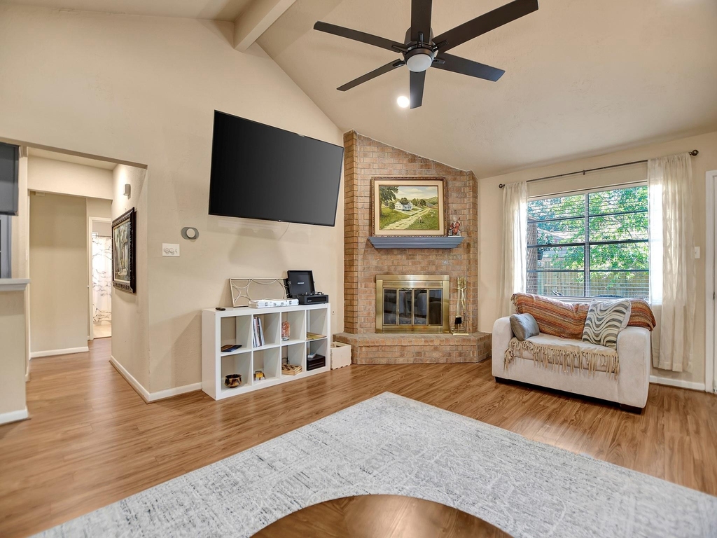 21902 Meadowhill Drive - Photo 9