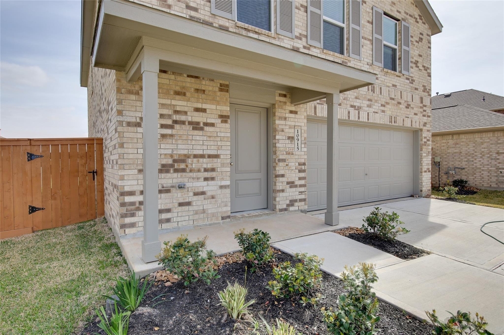 10915 Tawny Ridge - Photo 2