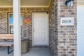 18119 Rockvine Drive - Photo 4