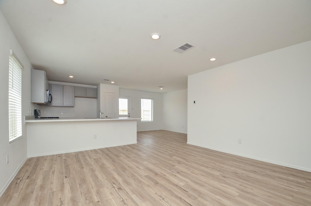 18119 Rockvine Drive - Photo 7