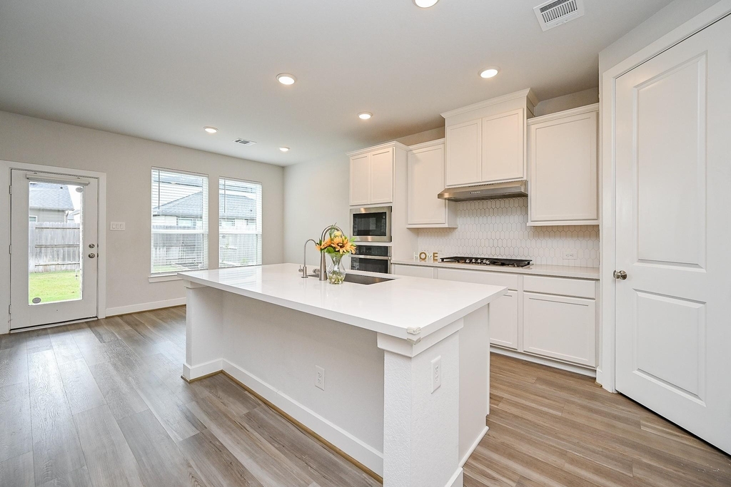 9222 Dearborn Knoll Drive - Photo 6
