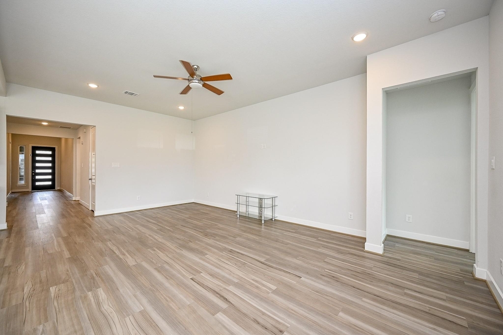 9222 Dearborn Knoll Drive - Photo 14