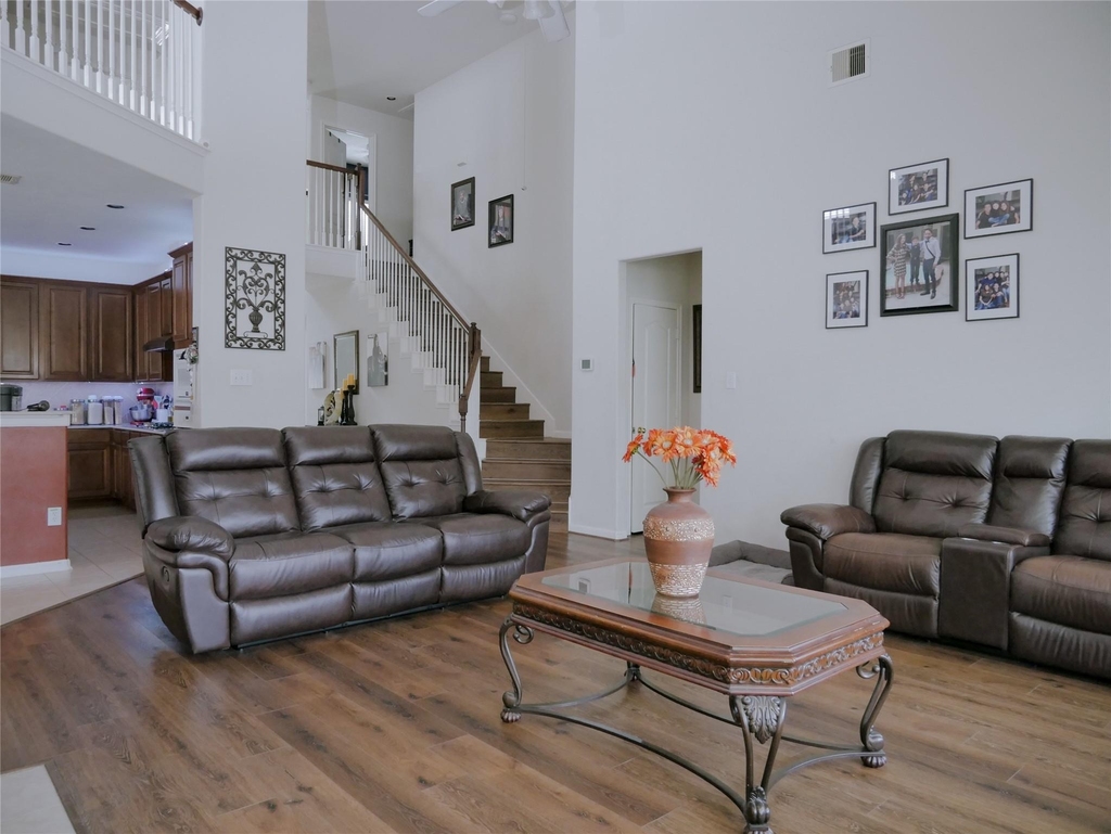 17619 Emerald Garden Lane - Photo 2