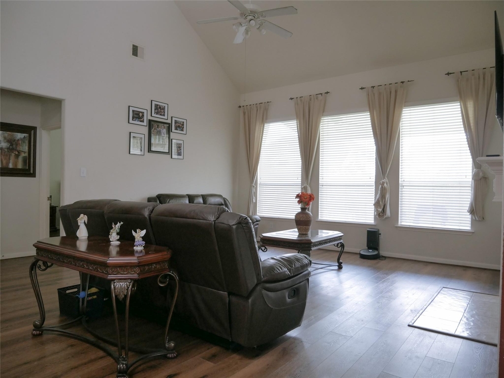 17619 Emerald Garden Lane - Photo 3