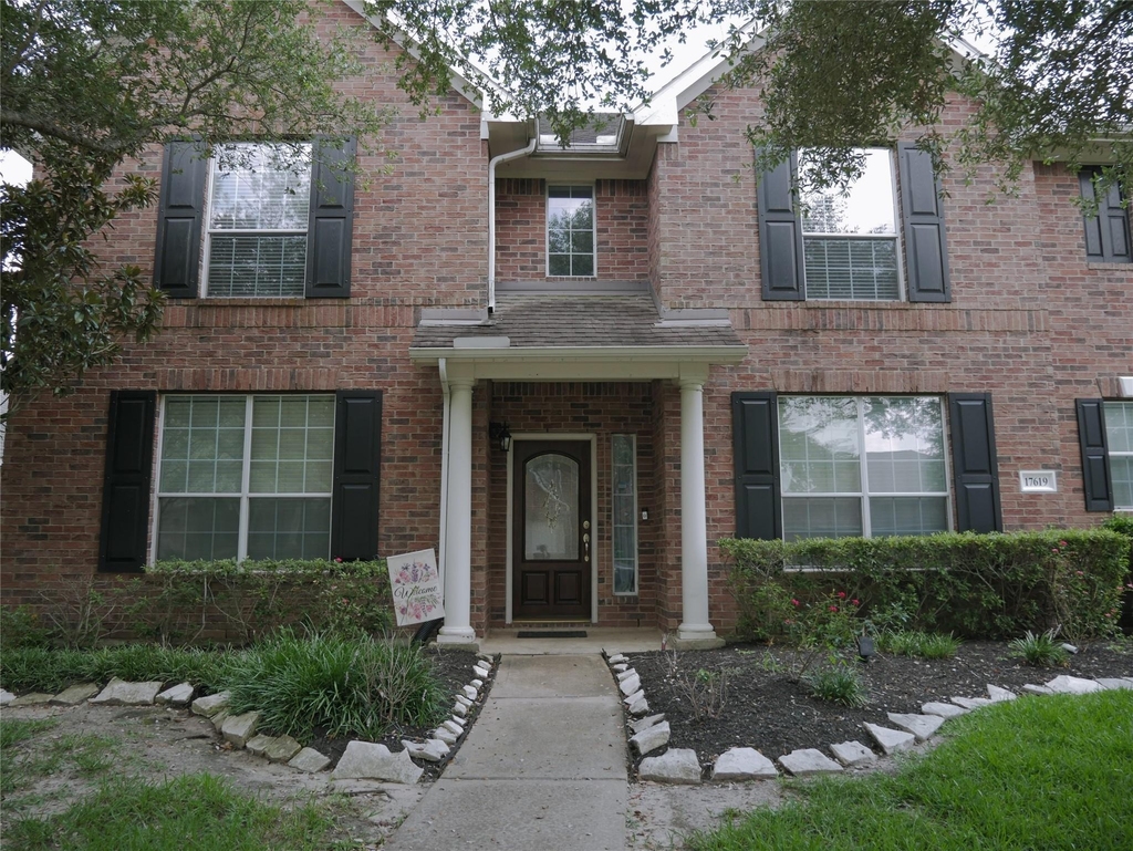 17619 Emerald Garden Lane - Photo 0