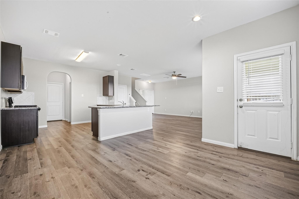 4818 Blue Jacaranda Way - Photo 8