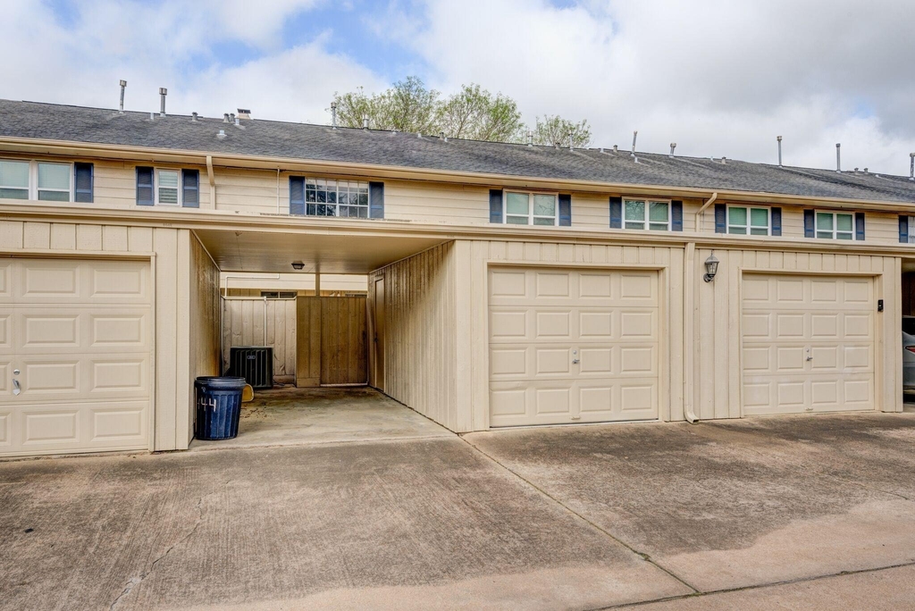 6444 Burgoyne Road - Photo 16