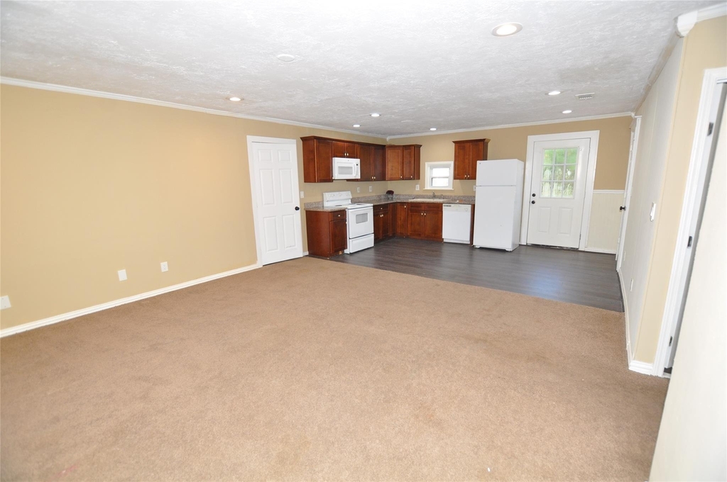 208 Blue Lake Drive - Photo 18