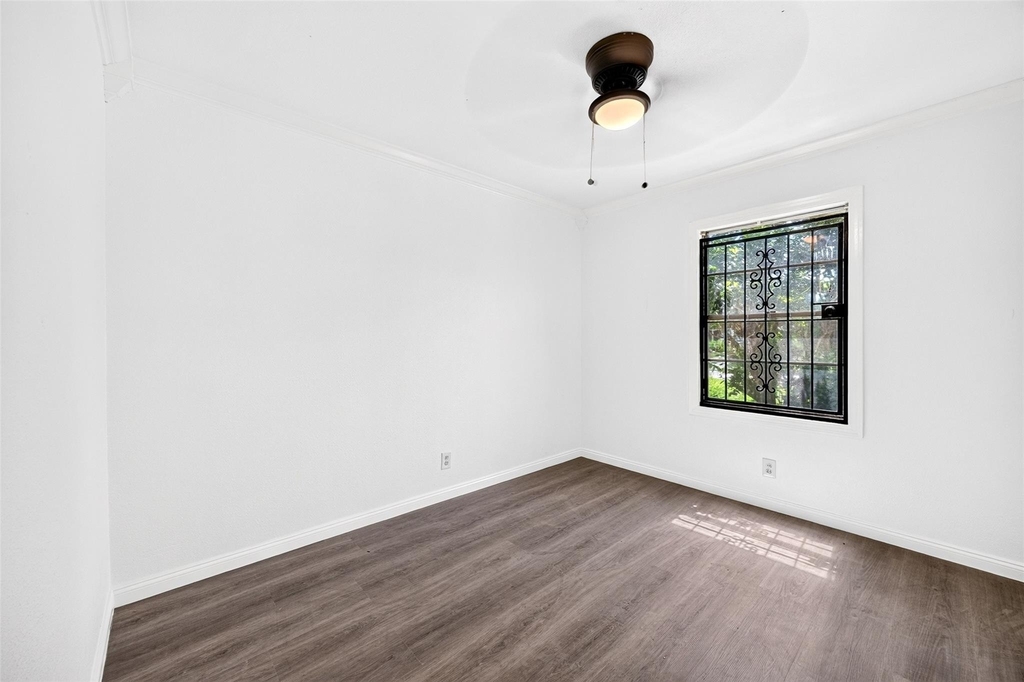 9211 Clearway Drive - Photo 21