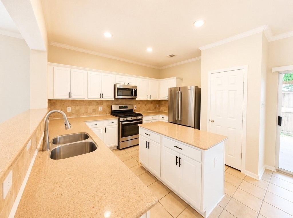 13119 Stratford Skies Ln Lane - Photo 5