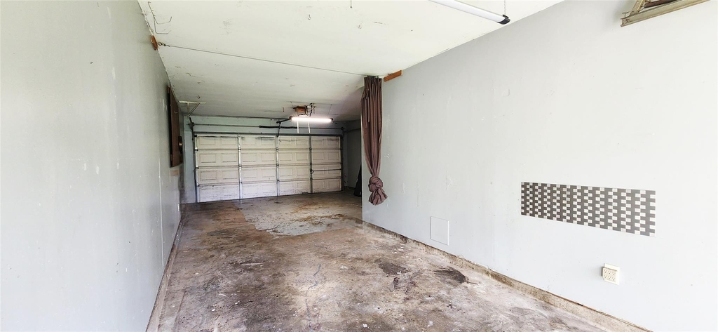 213 Mango Street - Photo 37