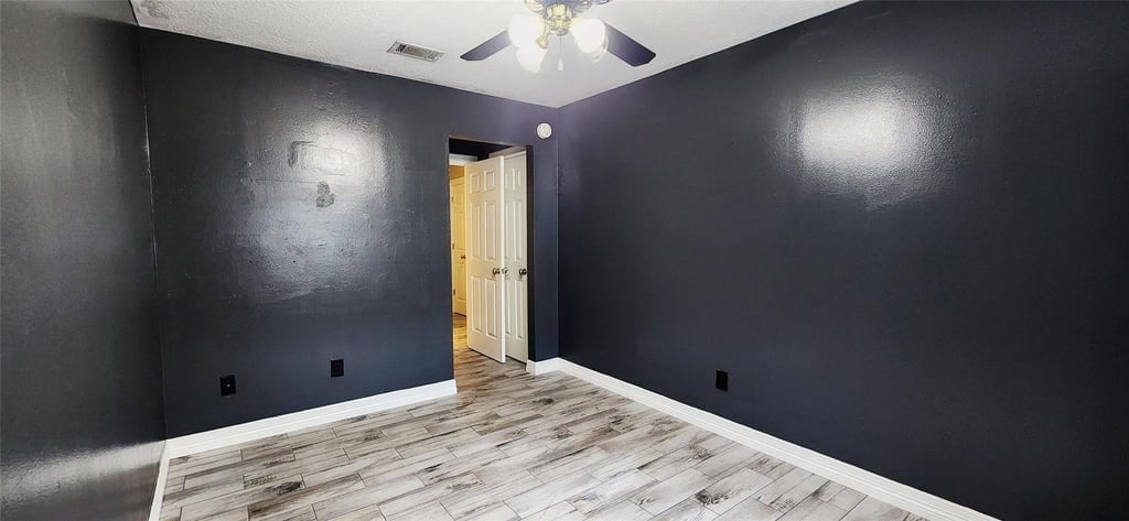 213 Mango Street - Photo 10