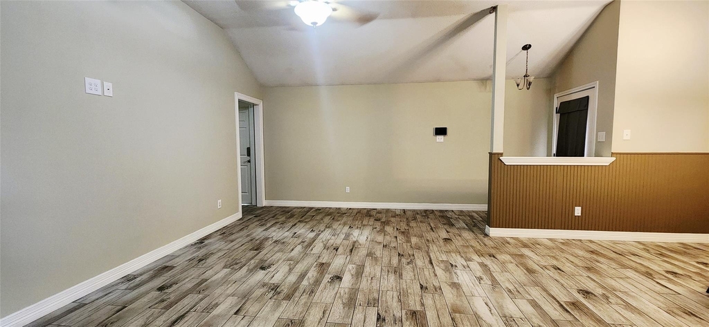213 Mango Street - Photo 4