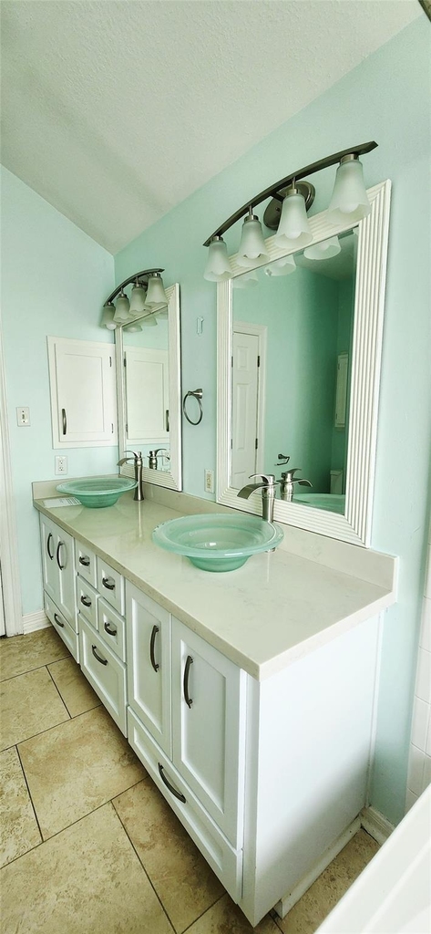 213 Mango Street - Photo 22