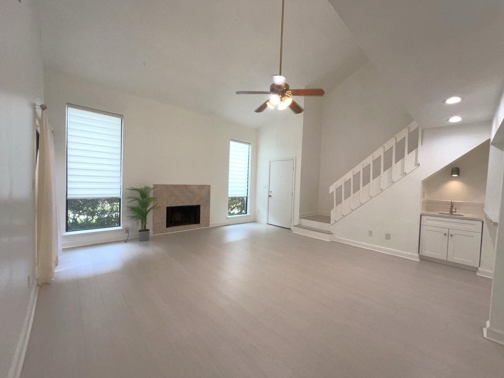 8100 Cambridge Street - Photo 16