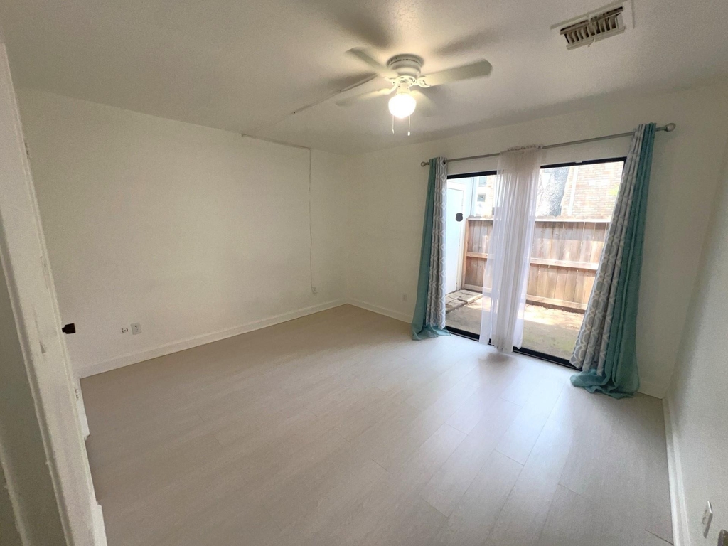8100 Cambridge Street - Photo 9